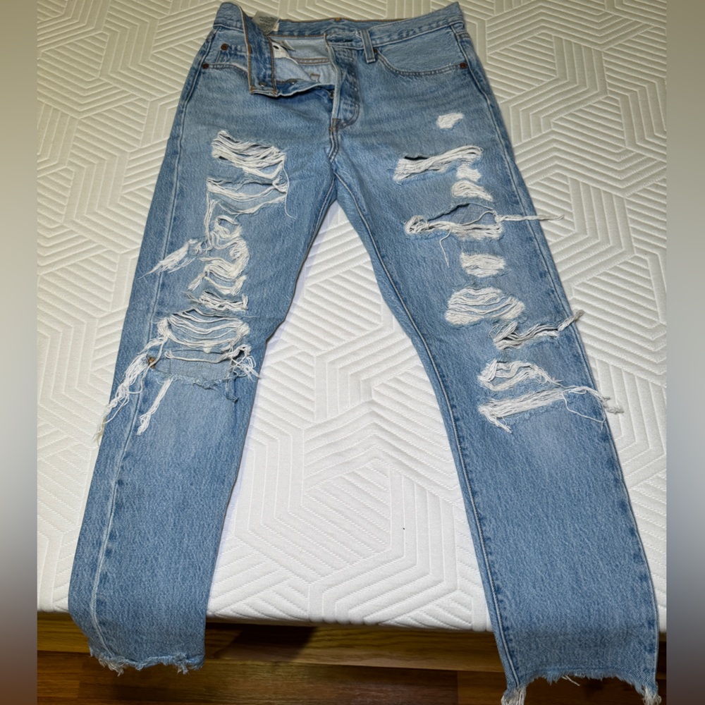 Levi’s 501 Ripped Skinny Jeans/Mom Jeans